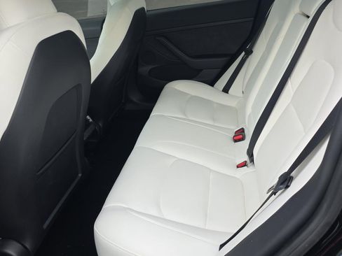 Used 2023 Tesla Model 3 Standard Range RWD image 8