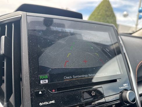 Used 2022 Subaru Crosstrek 2.5i Limited w/ Moonroof Package 2 image 12