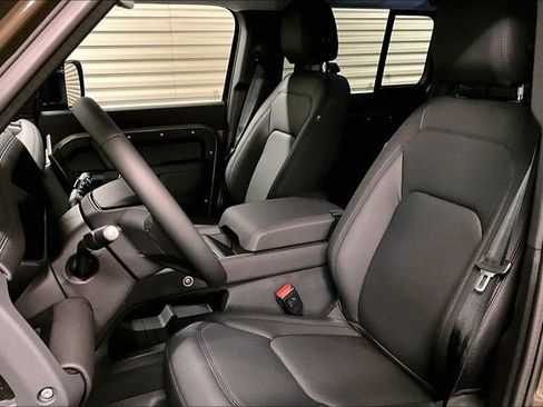 New 2026 Land Rover Defender 110 S image 8