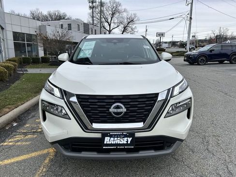 Certified 2023 Nissan Rogue SV w/ SV Premium B Package image 3