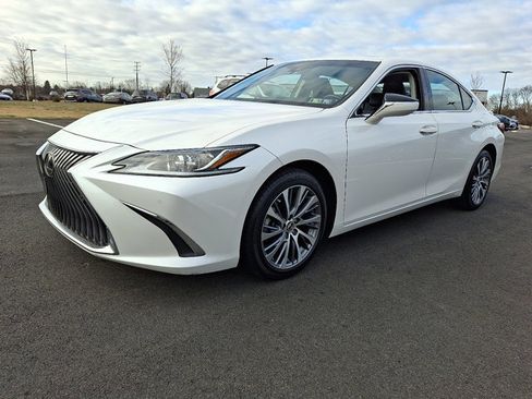 Used 2021 Lexus ES 250 w/ Premium Package image 3
