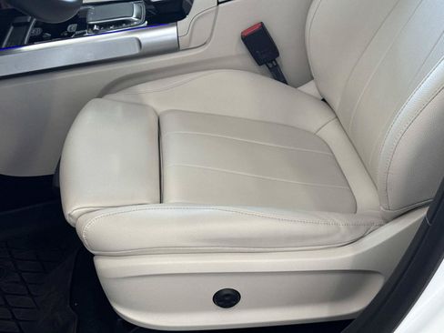 Certified 2023 Mercedes-Benz EQB 300 4MATIC image 12