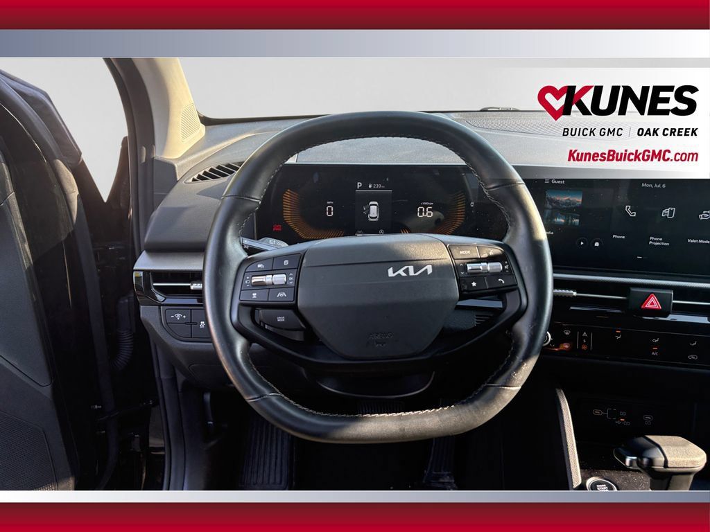 Used 2026 Kia Sportage LX FWD image 14