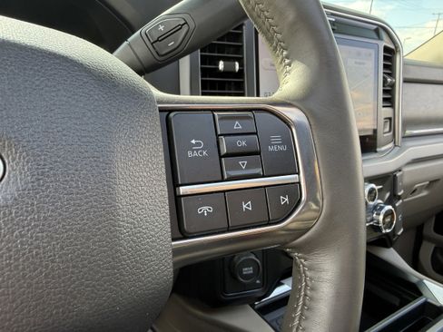 Used 2025 Ford F450 Platinum w/ FX4 Off-Road Package AWD/4WD image 20