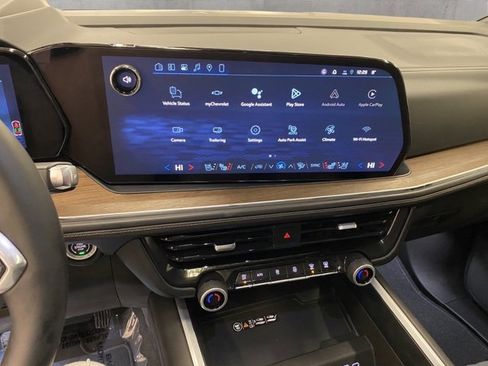 New 2026 Chevrolet Suburban High Country image 10