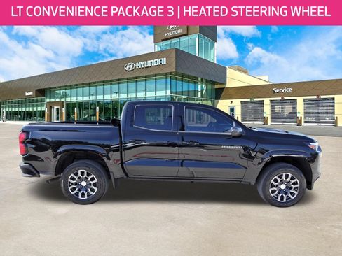 Used 2024 Chevrolet Colorado LT w/ LT Convenience Package III RWD image 4