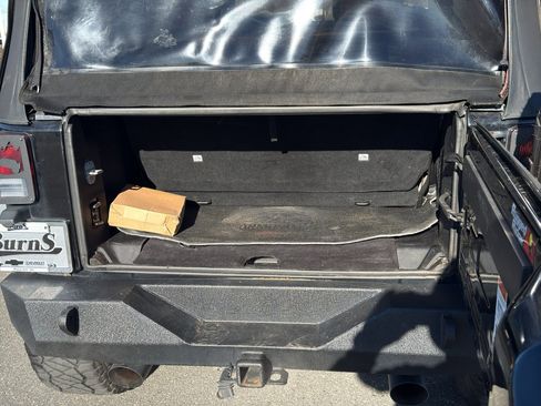 Used 2015 Jeep Wrangler Rubicon image 28