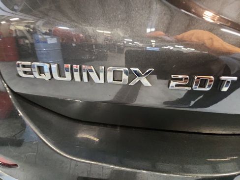 Used 2018 Chevrolet Equinox LT AWD/4WD image 31