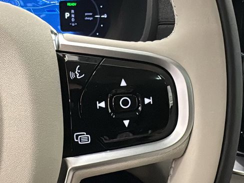 New 2026 Volvo XC90 T8 Ultra w/ Protection Package Premier AWD/4WD image 14