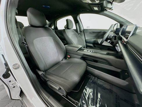 Used 2024 Hyundai Ioniq 6 SE image 28