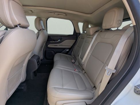 Used 2020 Lincoln Corsair FWD image 12