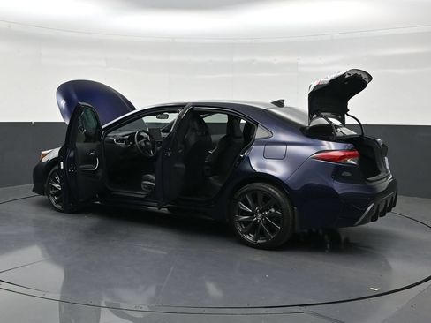 Used 2025 Toyota Corolla XSE FWD image 31
