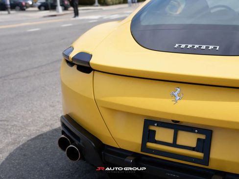 Used 2022 Ferrari Roma image 27