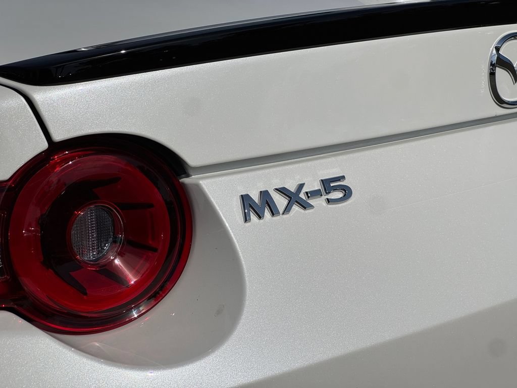 New 2026 MAZDA MX-5 Miata Club w/ Brembo/BBS/Recaro Package RWD image 19