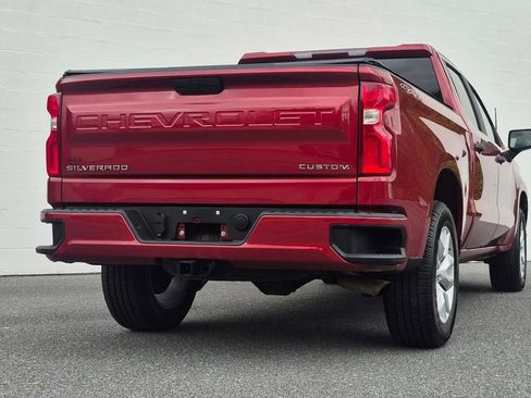 Used 2020 Chevrolet Silverado 1500 Custom w/ Custom Value Package AWD/4WD image 17