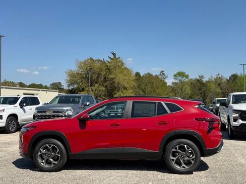 New 2026 Chevrolet Trax LT w/ LT Convenience Package image 7