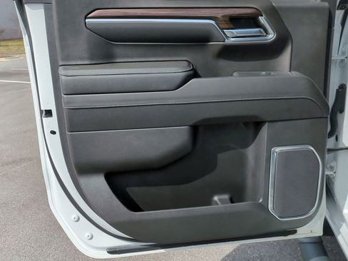 Used 2023 Chevrolet Silverado 1500 LT Trail Boss image 26