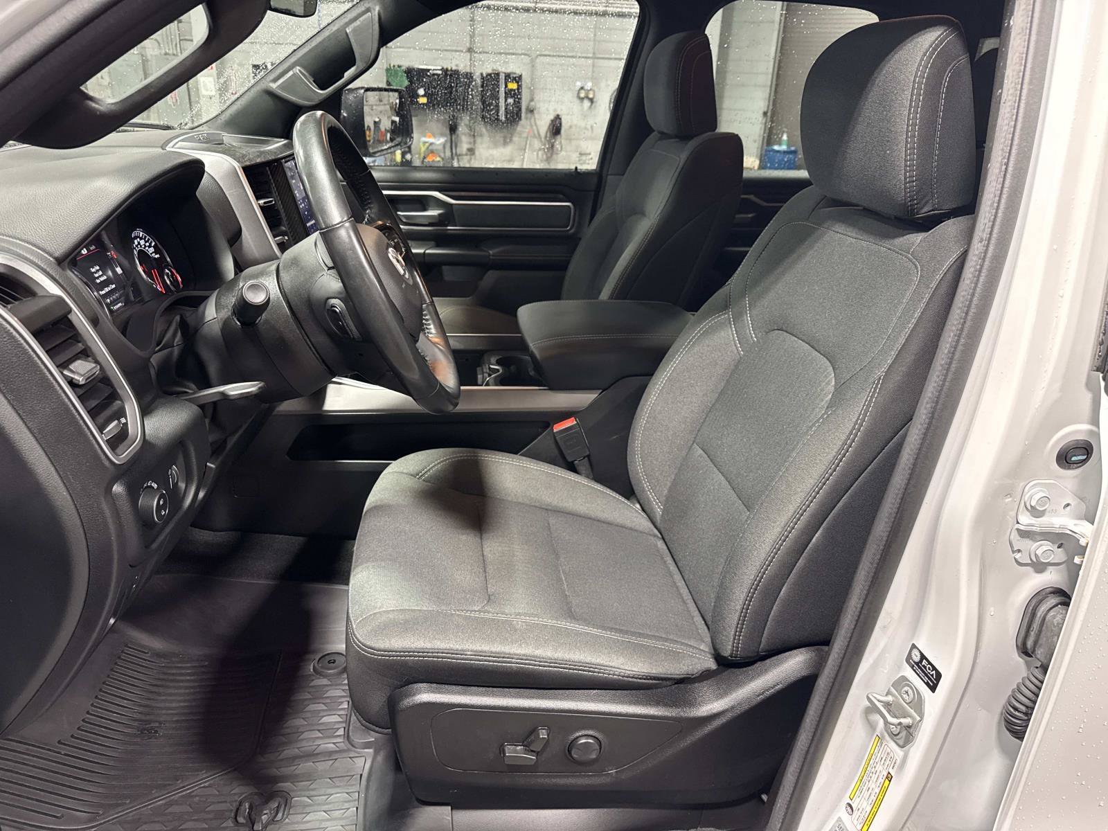 Used 2022 RAM 1500 Big Horn AWD/4WD image 19