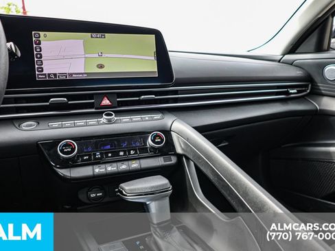 Used 2024 Hyundai Elantra SEL FWD image 37