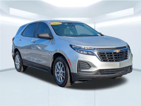 Used 2022 Chevrolet Equinox LS image 8