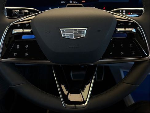 New 2026 Cadillac Lyriq V image 19