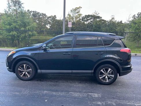 Used 2018 Toyota RAV4 XLE FWD image 3