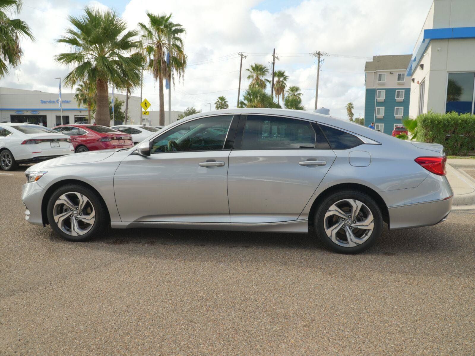 Used 2020 Honda Accord EX image 8