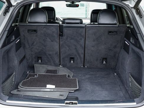 Used 2020 Audi SQ5 Premium Plus w/ Premium Plus Package image 27