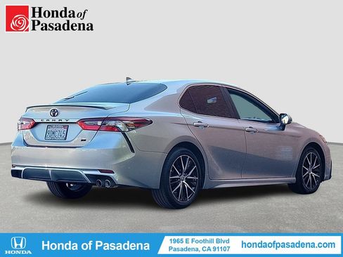 Used 2023 Toyota Camry SE w/ Protection Package (Q2) (TMS) FWD image 2