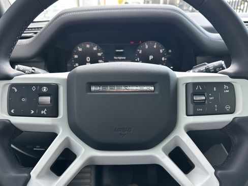 New 2026 Land Rover Defender 110 X-Dynamic SE image 17