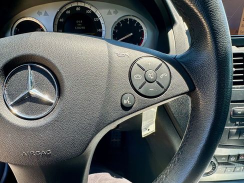 Used 2008 Mercedes-Benz C 300 4MATIC Sedan image 19