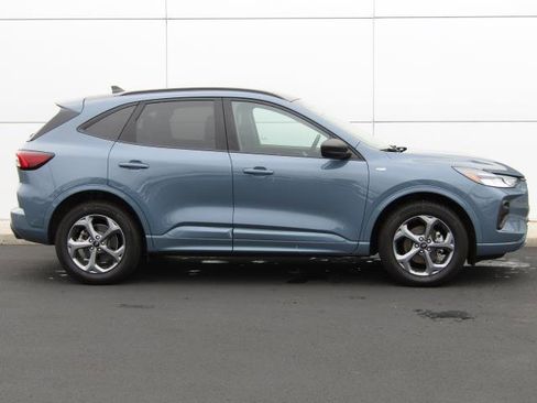 Used 2023 Ford Escape ST-Line w/ Tech Pack #1 image 4