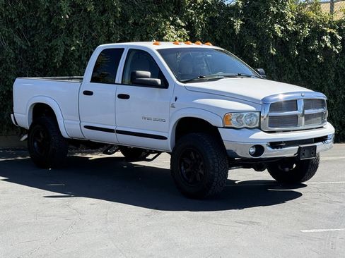 Used 2005 Dodge Ram 3500 Truck SLT AWD/4WD image 3
