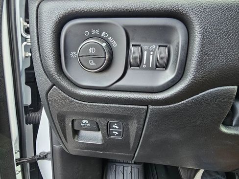 Used 2025 RAM 1500 Big Horn image 15