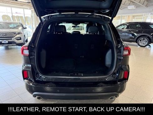 Used 2024 Ford Escape ST-Line w/ Tech Pack #1 AWD/4WD image 8