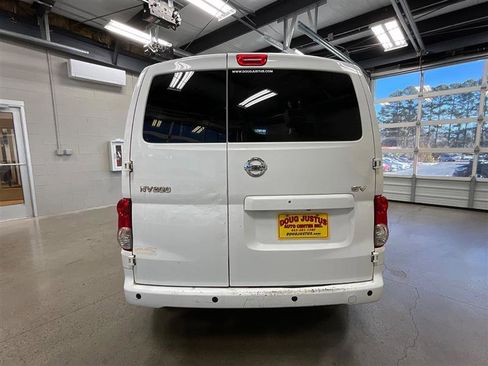 Used 2021 Nissan NV200 SV w/ Back Door Glass Package image 4