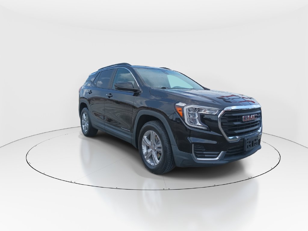 Used 2022 GMC Terrain SLE w/ Driver Convenience Package AWD/4WD image 2