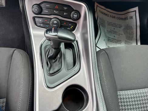 Used 2022 Dodge Challenger GT AWD/4WD image 13