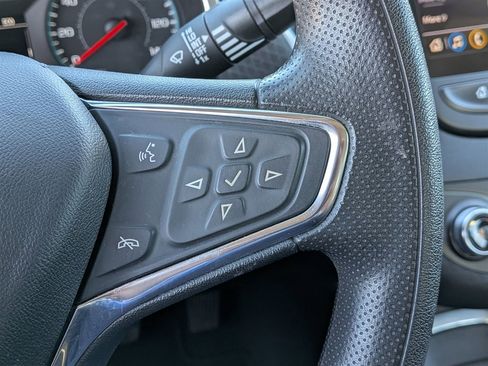 Used 2021 Chevrolet Malibu LT image 17