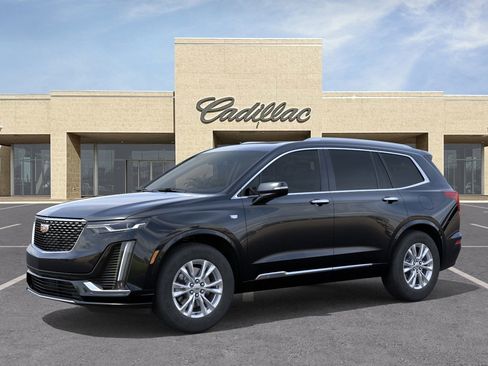 New 2025 Cadillac XT6 Luxury image 2