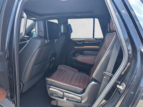 Used 2024 GMC Yukon Denali Ultimate AWD/4WD image 13