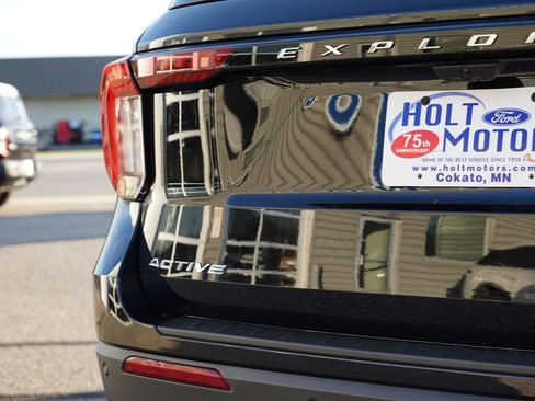 New 2026 Ford Explorer Active w/ Active Comfort Package image 12
