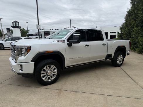 Used 2023 GMC Sierra 2500 Denali w/ Denali Ultimate Package AWD/4WD image 7