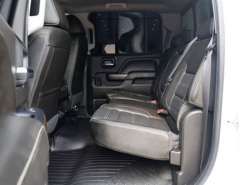 Used 2017 GMC Sierra 2500 Denali w/ Duramax Plus Package AWD/4WD image 10