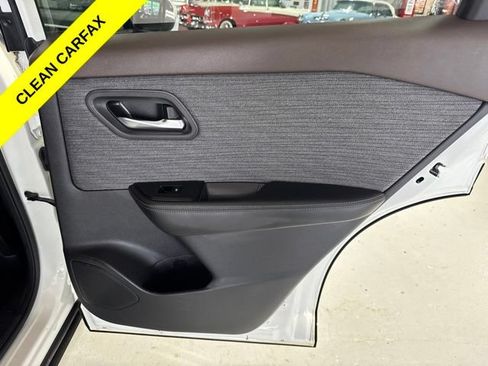 Used 2023 Nissan Rogue SV AWD/4WD image 36