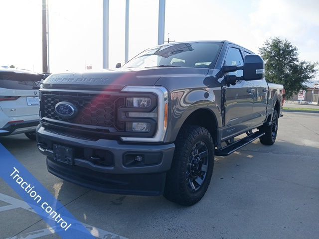 Used 2023 Ford F250 Lariat w/ Sport Appearance Package AWD/4WD image 3