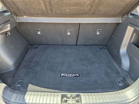 Certified 2022 Hyundai Kona SEL FWD image 31