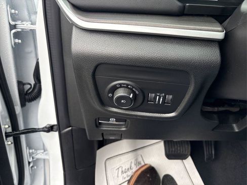 New 2026 Jeep Grand Cherokee L Limited AWD/4WD image 15