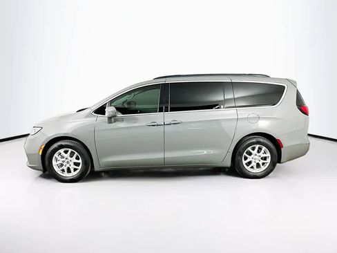 Used 2022 Chrysler Pacifica Touring-L image 3