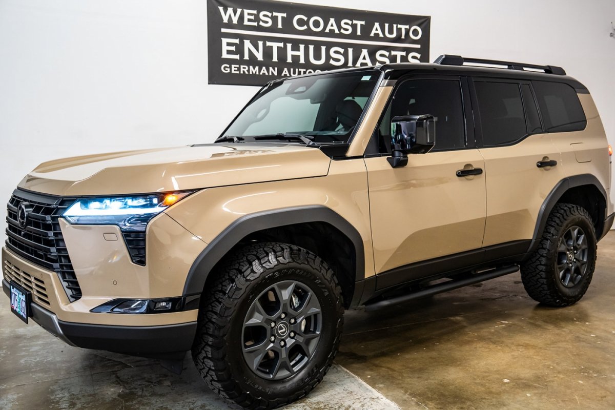 Used 2024 Lexus GX 550 AWD/4WD image 1